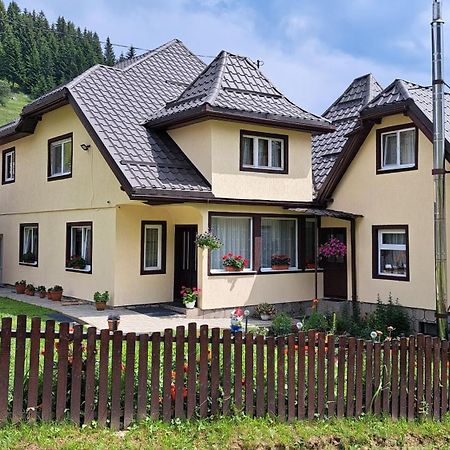 Casa Marcela Fundata Ngoại thất bức ảnh